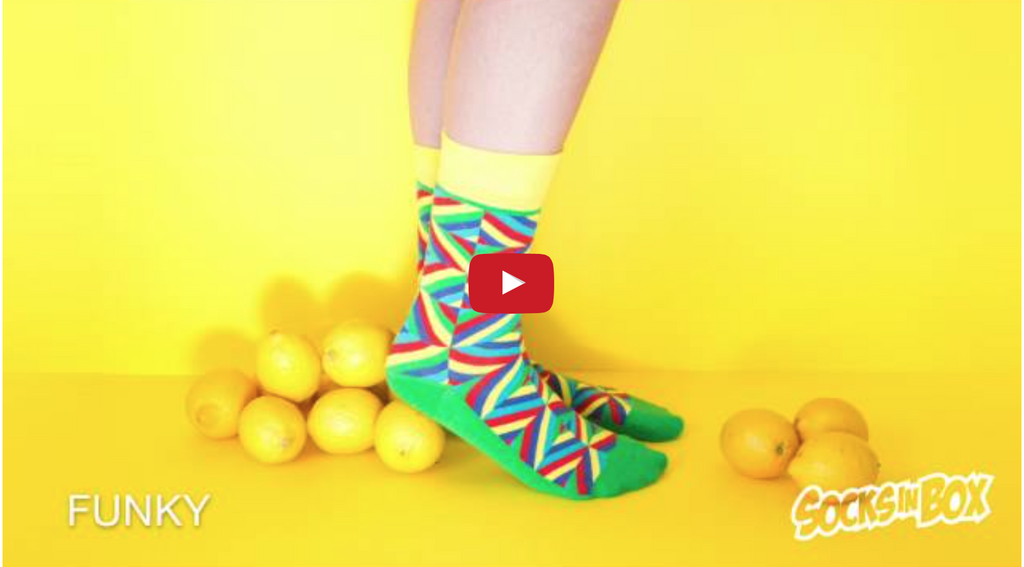 Sledujte barevné ponožky SocksInBox na YouTube a Google+